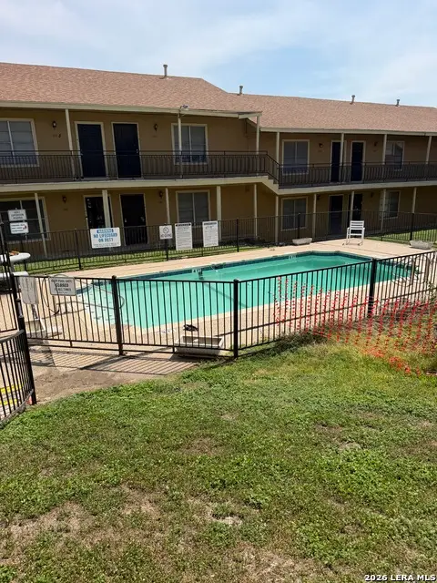 911 Vance Jackson Rd #101, San Antonio, TX 78201
