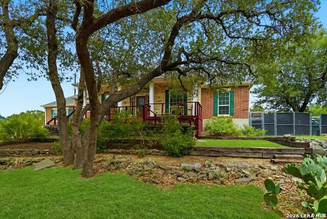 1610 Hilltop Rdg, New Braunfels, TX 78132 - #2