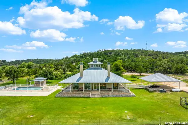834 Northwood Hills Dr, Fredericksburg, TX 78624