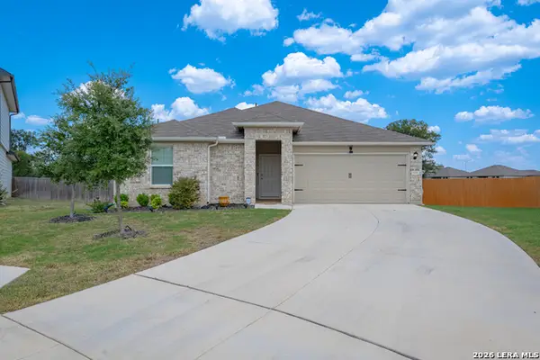 936 Gerardia Ct, Seguin, TX 78155