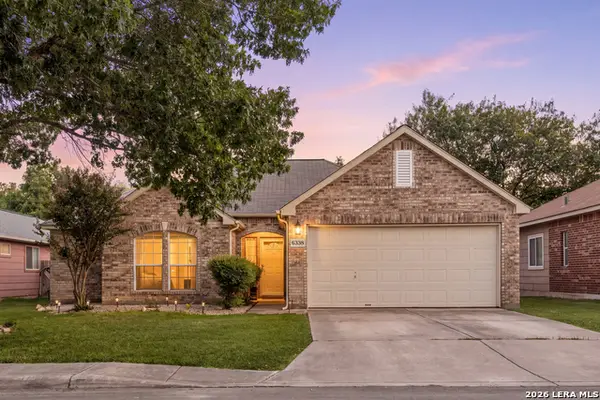 6338 Parkland Oaks Dr, San Antonio, TX 78240