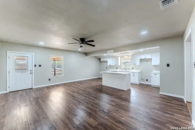 146 Sylvester St, Poth, TX 78147 - #2