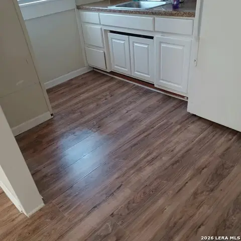 1701 Dawson St, San Antonio, TX 78202 - #2