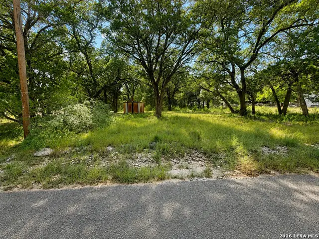 231 Florida Ave, Lakehills, TX 78063 - #3