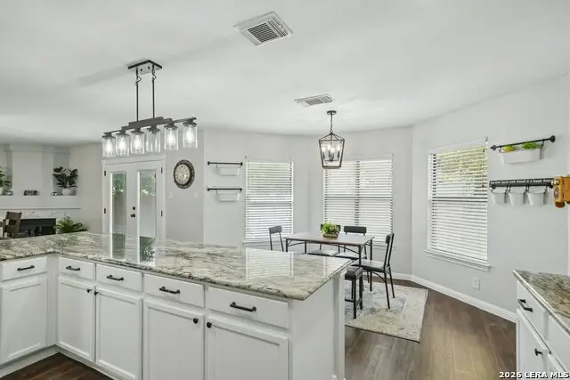 6434 Maverick Oak Dr, San Antonio, TX 78240 - #2