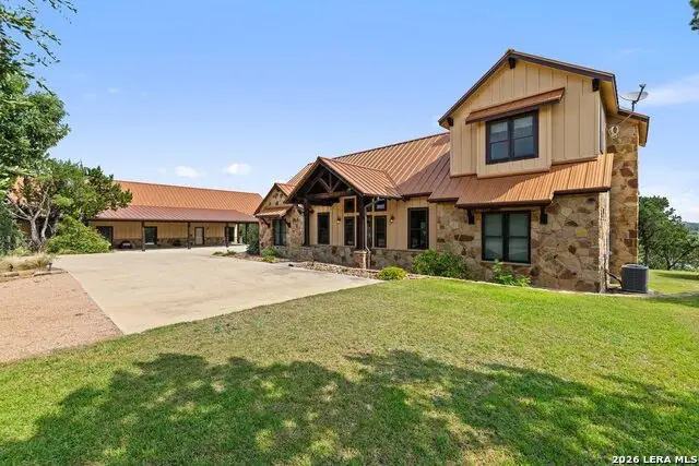241 E Lynx Cv, Blanco, TX 78606 - #2