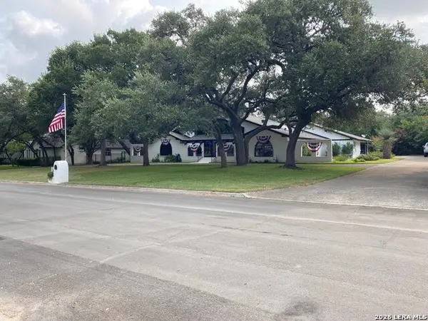 29616 No Le Hace Drive, Fair Oaks Ranch, TX 78015