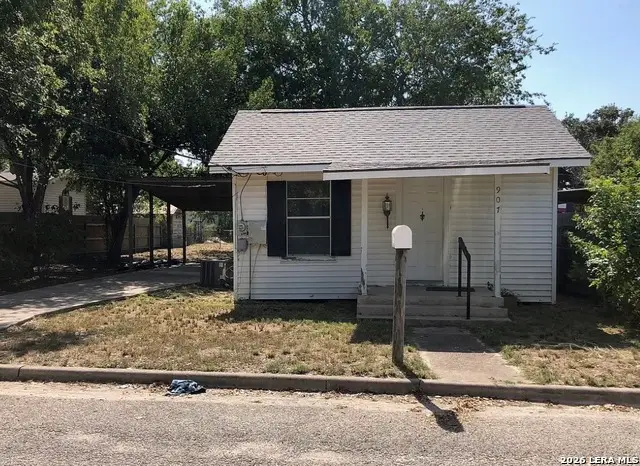 907 Martin, Pleasanton, TX 78064 - #1