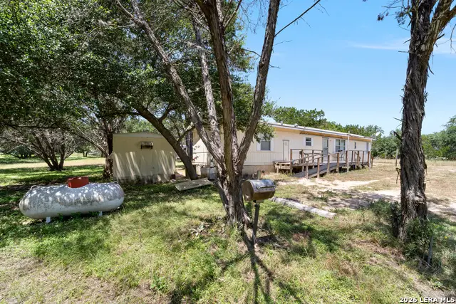 404 Camino Real Rd, Kerrville, TX 78028 - #2