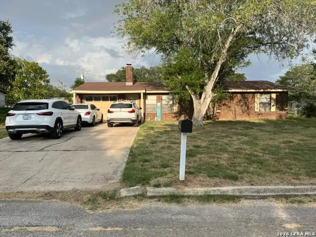 504 Low Meadow, Pleasanton, TX 78064 - #1