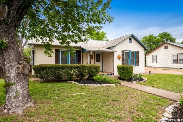 408 W College St, Fredericksburg, TX 78624 - #1