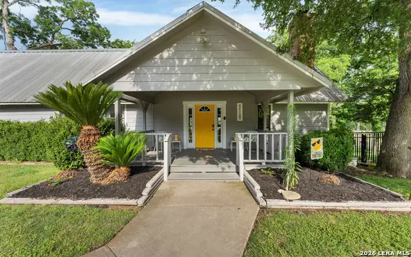 302 Shangrila Ln, New Braunfels, TX 78130