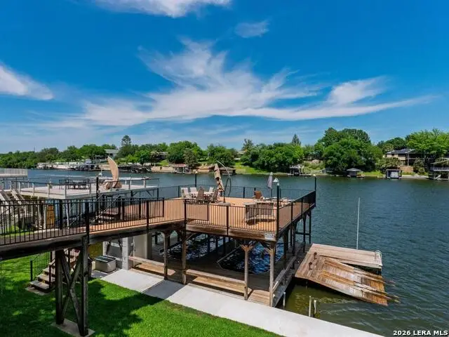 208 Riverside Dr, Kingsland, TX 78639 - #1