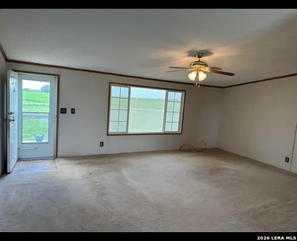 1667 County Road 345, Knippa, TX 78870 - #3