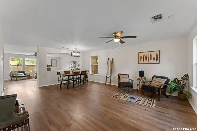 3445 Whisper Blf, Schertz, TX 78108 - #3