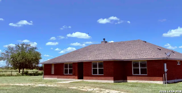 2259 County Road 325, Sabinal, TX 78881 - #1