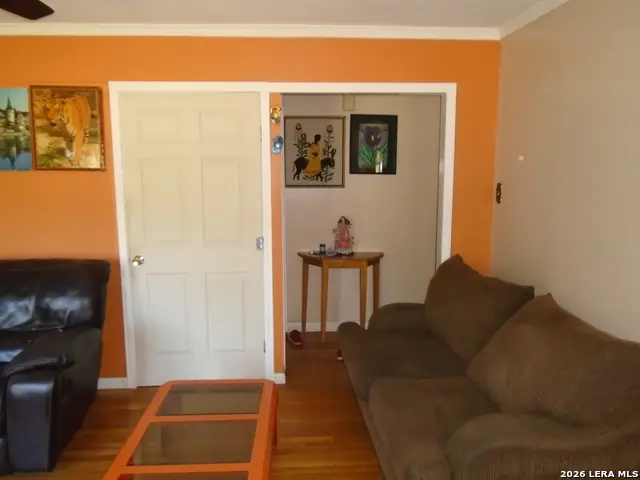 238 Storeywood Dr, San Antonio, TX 78213 - #2
