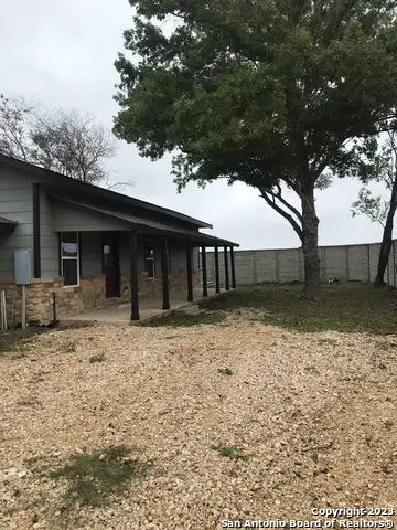 436 River Springs Dr, Seguin, TX 78155 - #1