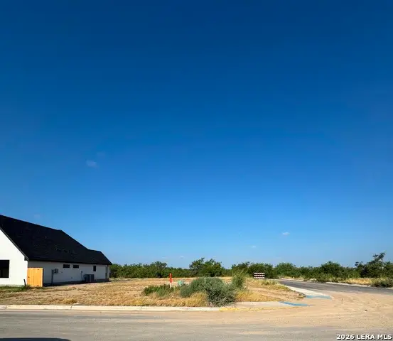 702 Encinal, Eagle Pass, TX 78852