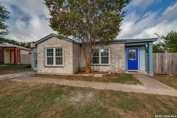 5911 Hidden Iron Cir, San Antonio, TX 78250