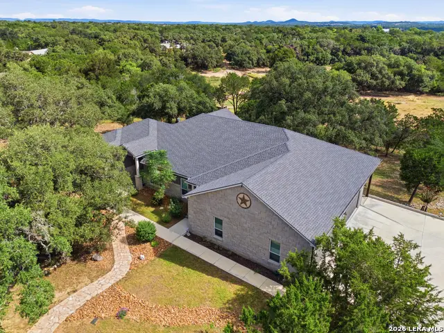 356 Creekwood Dr, Bandera, TX 78003 - #1