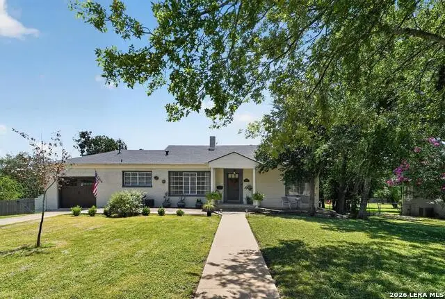 713 Bluebell Rd., Kerrville, TX 78028 - #3
