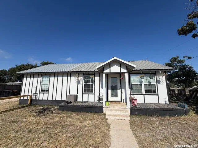 902 S State Highway 55, Rocksprings, TX 78880 - #1