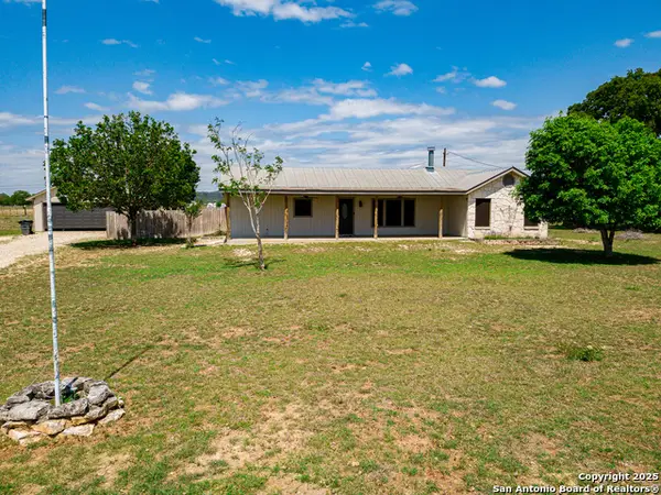 472 Valley View Trail, Medina, TX 78055