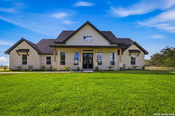 310 Firewheel Loop, Floresville, TX 78114