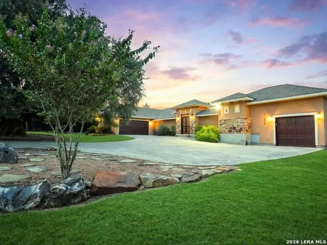 27606 Bogen Rd, New Braunfels, TX 78132 - #1