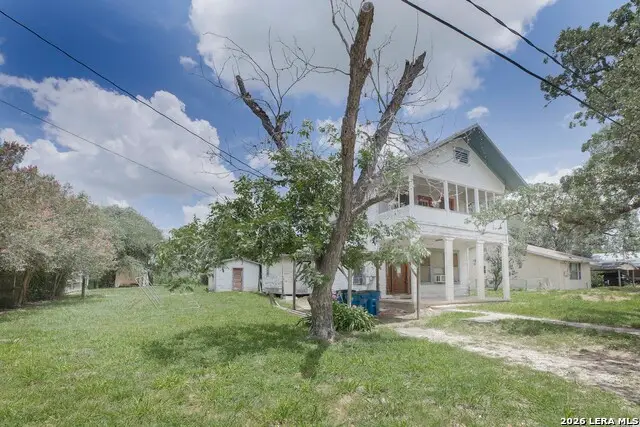 623 San Antonio Street, Pleasanton, TX 78064 - #3