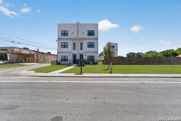 1735 W Gramercy Pl #301, San Antonio, TX 78201