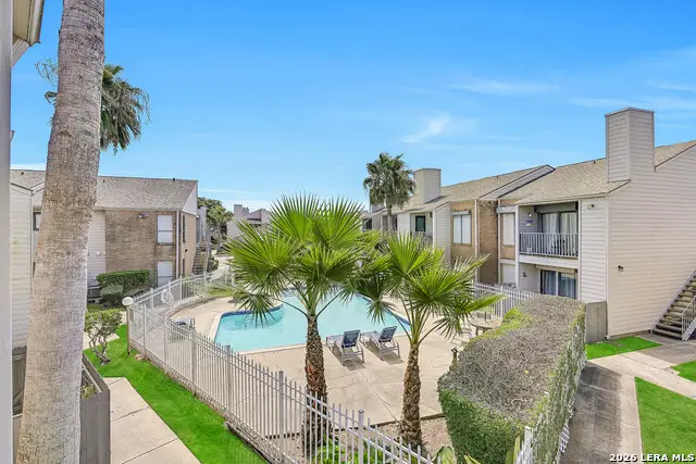 3220 69th St #APT J6, Galveston, TX 77551 - #2