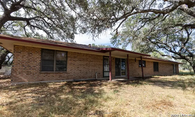 4118 Coughran Rd, Pleasanton, TX 78064 - #3