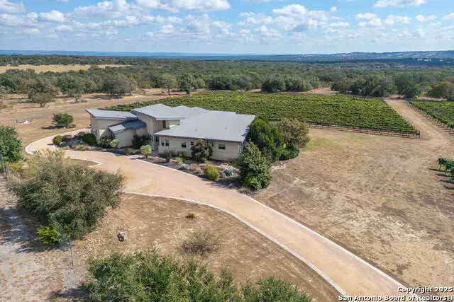 1758 Lincoln Smith Rd, Round Mountain, TX 78663 - #2