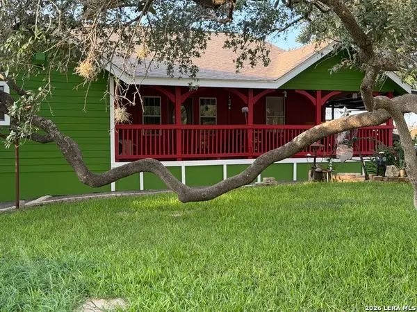 2366 Royal Oaks, Poteet, TX 78065