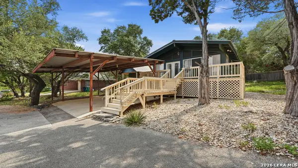 326 Cedar Dr, Canyon Lake, TX 78133