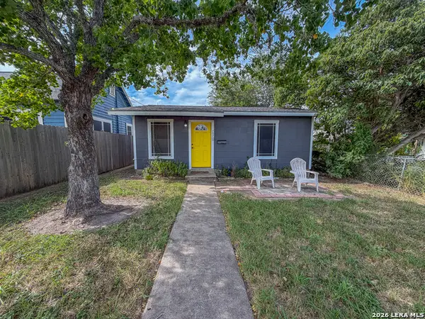 707 E Jones, Beeville, TX 78102