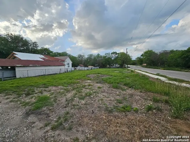 223 Coleman St, San Antonio, TX 78208 - #3