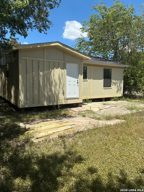 902 Aaron Pl, San Antonio, TX 78221 - #3