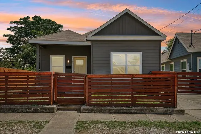 706 S Olive St, San Antonio, TX 78203 - #1