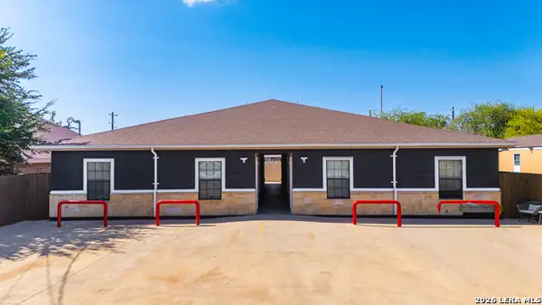 1016 Ritchie Rd, Eagle Pass, TX 78852