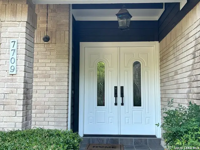 7709 Valley Trl, San Antonio, TX 78250 - #2