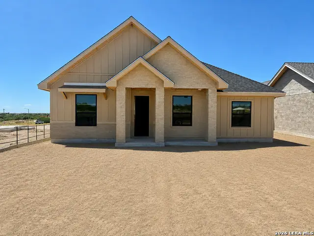 2223 Rio Sabinas Dr., Eagle Pass, TX 78852 - #2
