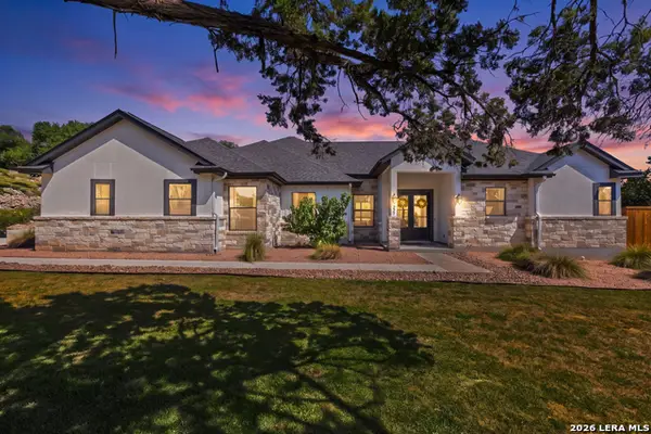 227 Paradise Hls, New Braunfels, TX 78132