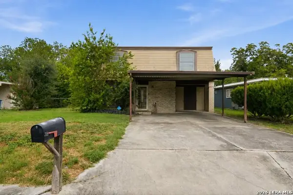 5022 Frank Borman Dr, Kirby, TX 78219