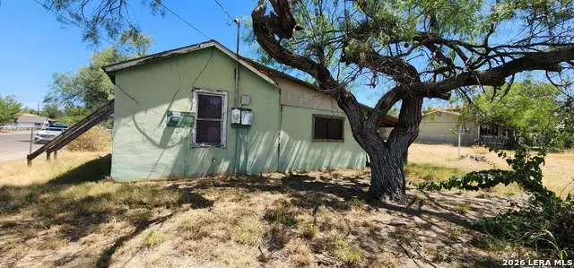 887 Austin St, Eagle Pass, TX 78852 - #2