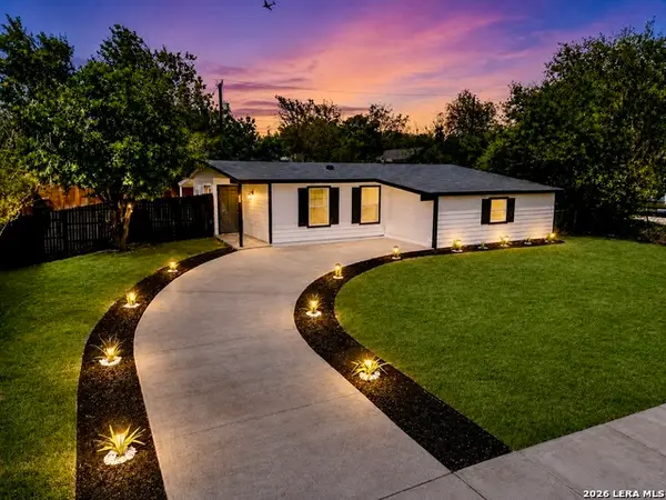 155 Rock Valley Dr, San Antonio, TX 78227