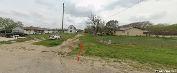 57017 Hickory Street, Jourdanton, TX 78026