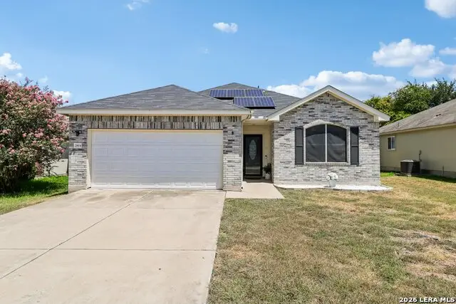 2804 Don Hill Ln, Taylor, TX 76574 - #1